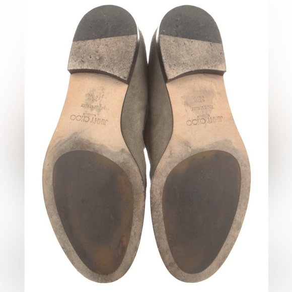 Jimmy Choo Suede Western Boots
Women's Suede Ankle Boots - Taupe size 6.5 - Picture 4 of 4